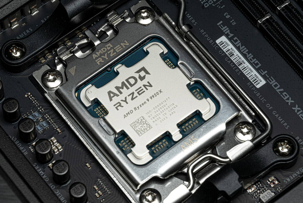 AMD Ryzen 9 9950 16 nhan 10 luong